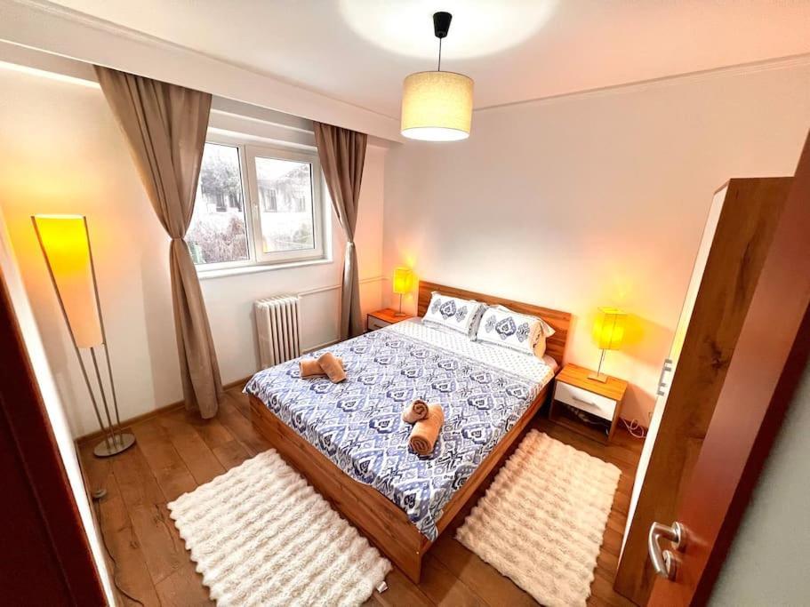 Piata Ovidiu 14 Lowcost Constanţa Extérieur photo